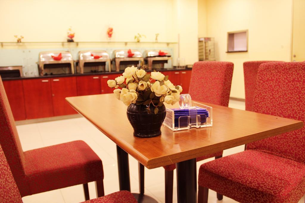 Hanting Hotel Hefei Railway Station מראה חיצוני תמונה